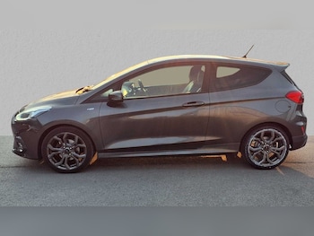 Used Ford Fiesta 2018 for sale - 75510711: Photo