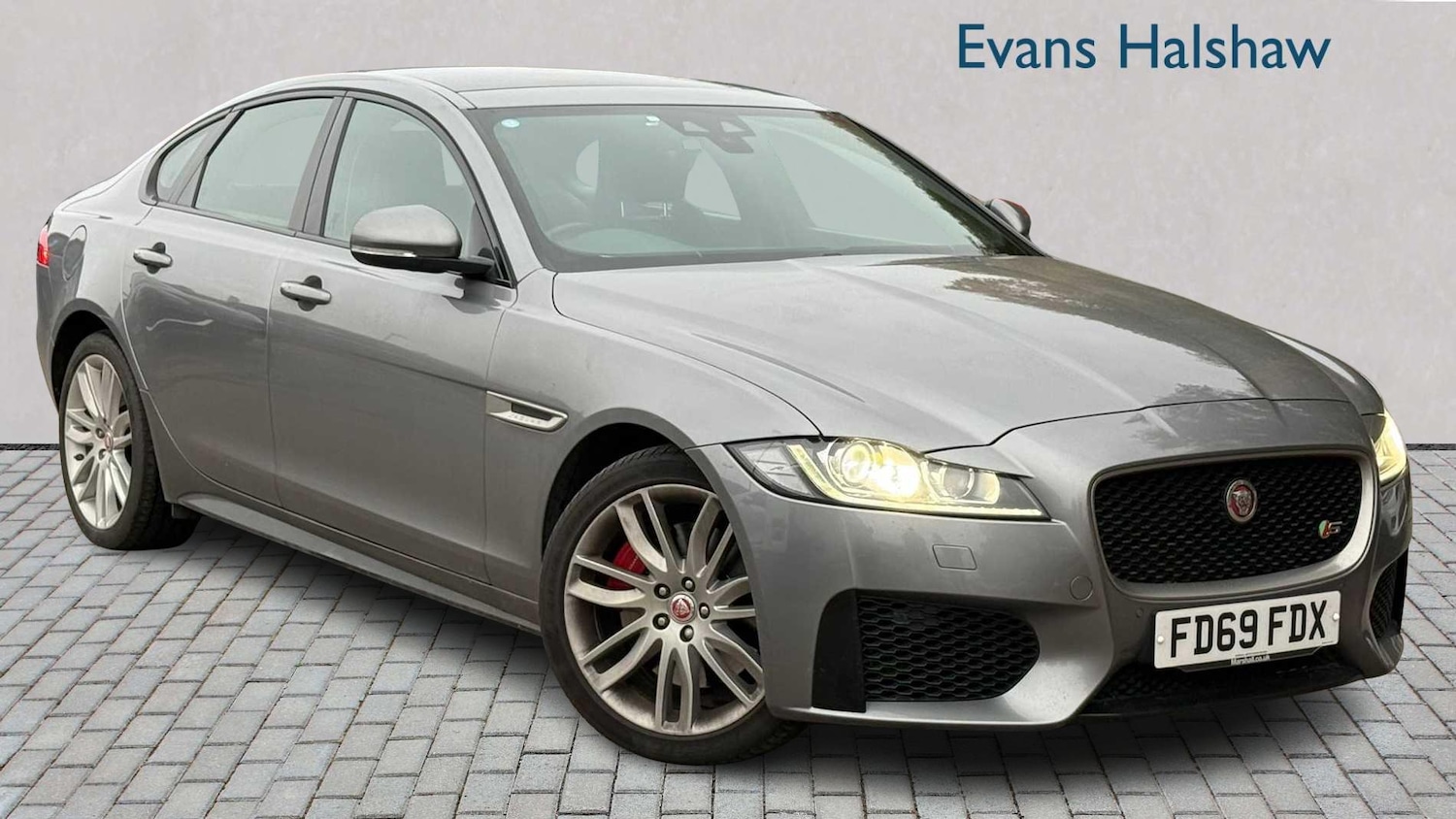 Used Jaguar XF 2019 for sale - 76540836: Photo 1
