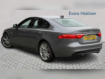 Used Jaguar XF 2019 for sale - 76540836: Photo
