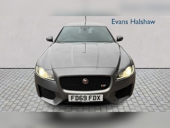 Used Jaguar XF 2019 for sale - 76540836: Photo