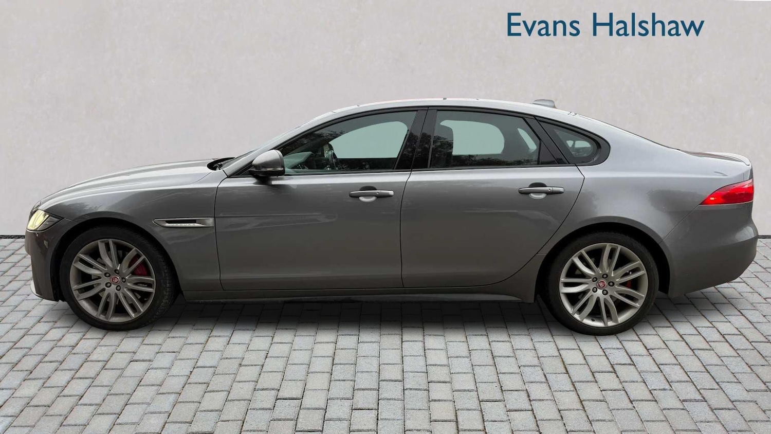Used Jaguar XF 2019 for sale - 76540836: Photo 5