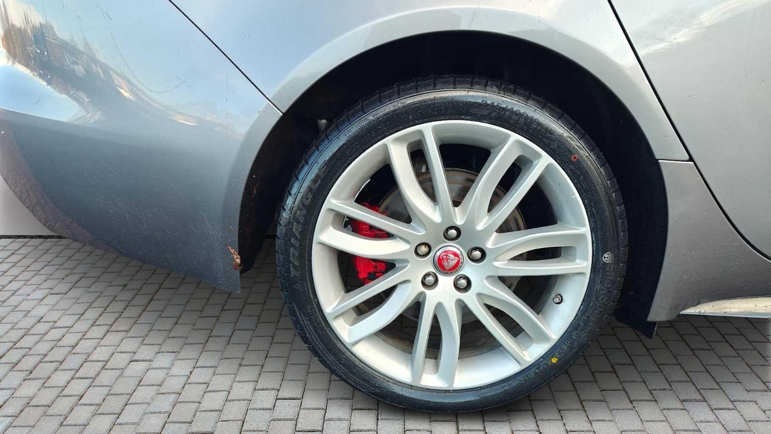 Used Jaguar XF 2019 for sale - 76540836: Photo 9