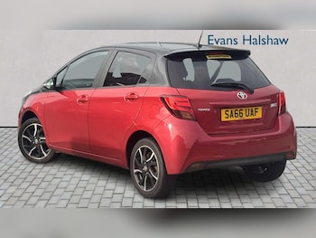 Used Toyota Yaris 2016 for sale - 76475997: Photo