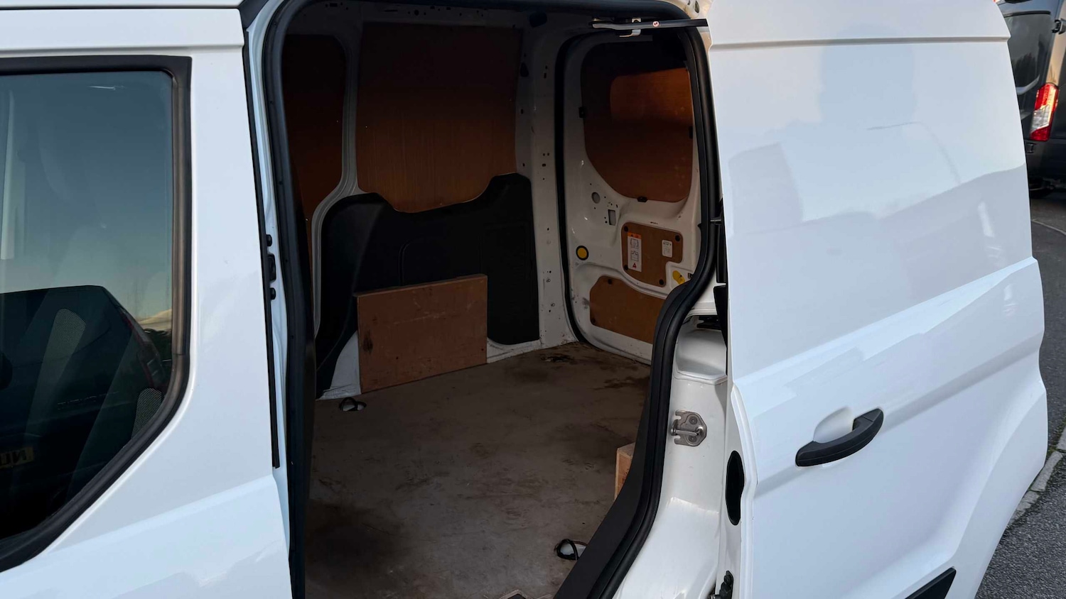 Used Ford Transit Connect 2020 for sale - 76401346: Photo 9