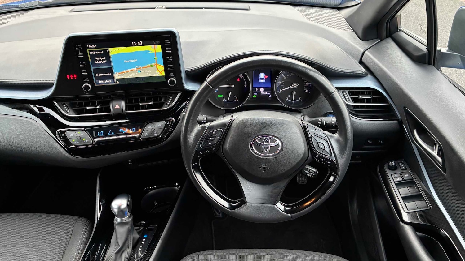 Used Toyota C-HR 2021 for sale - 76889874: Photo 11