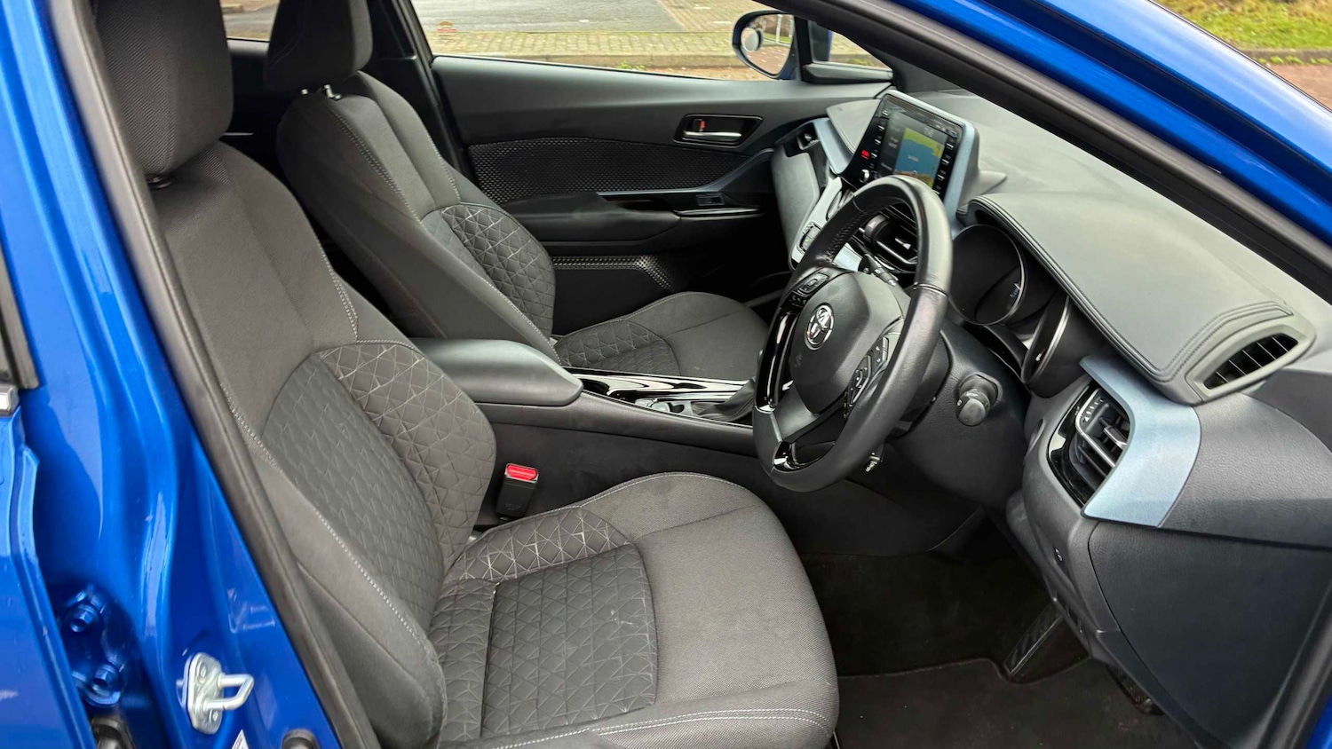 Used Toyota C-HR 2021 for sale - 76889874: Photo 12