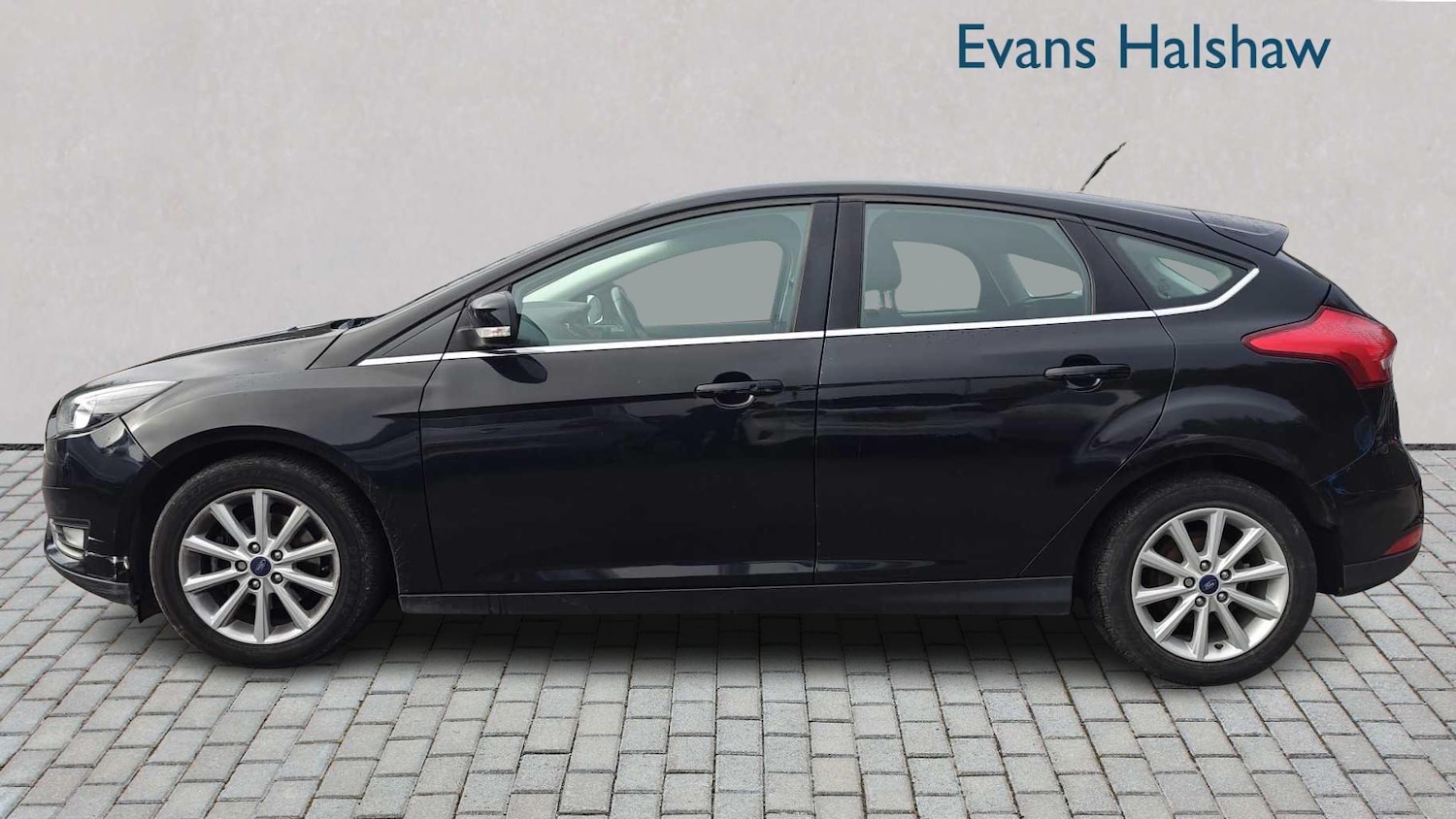 Used Ford Focus 2017 for sale - 76553047: Photo 4