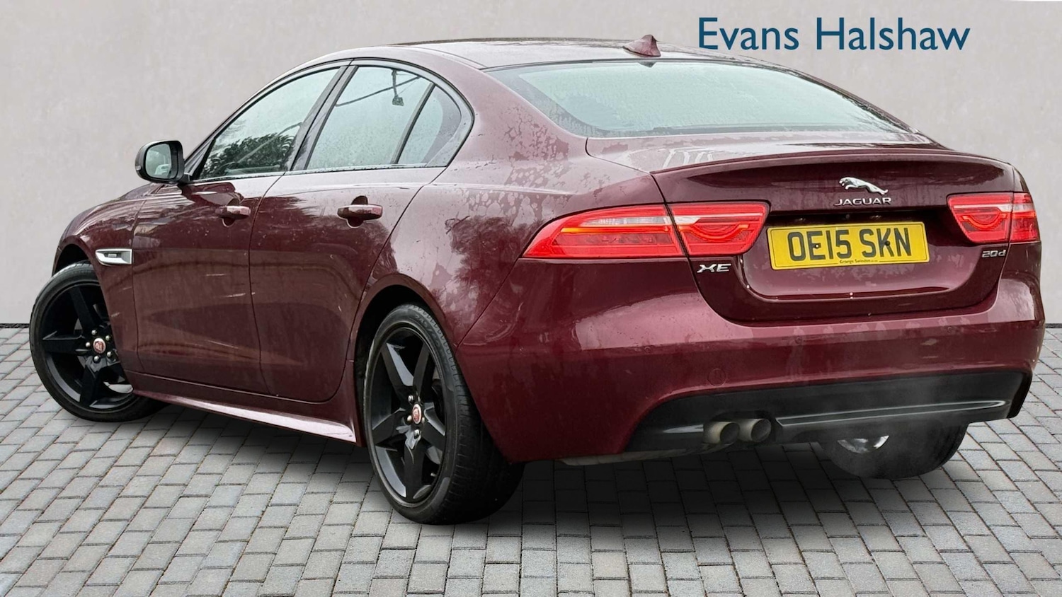 Used Jaguar XE 2015 for sale - 77333901: Photo 2