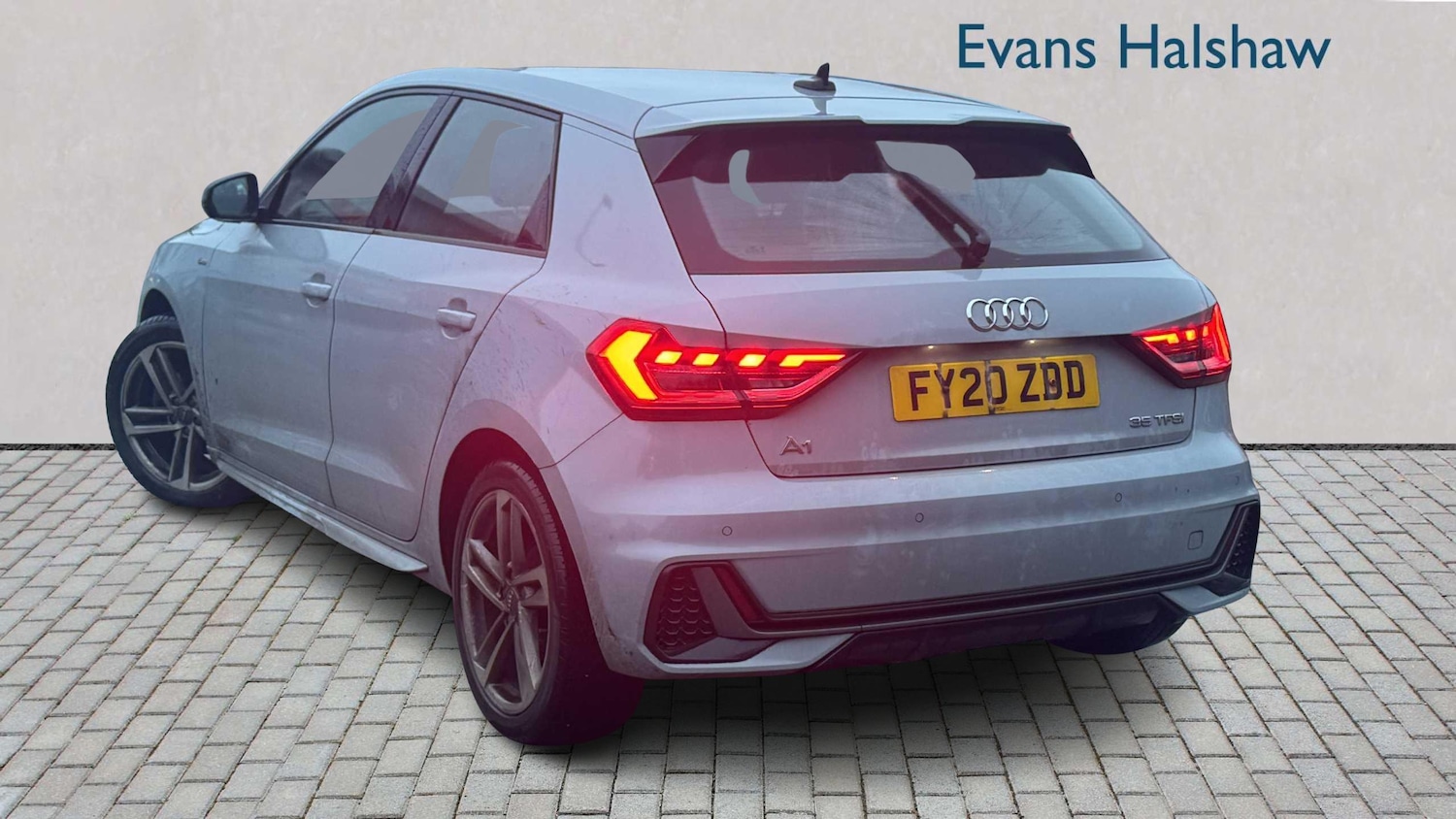 Used Audi A1 2020 for sale - 76774251: Photo 2