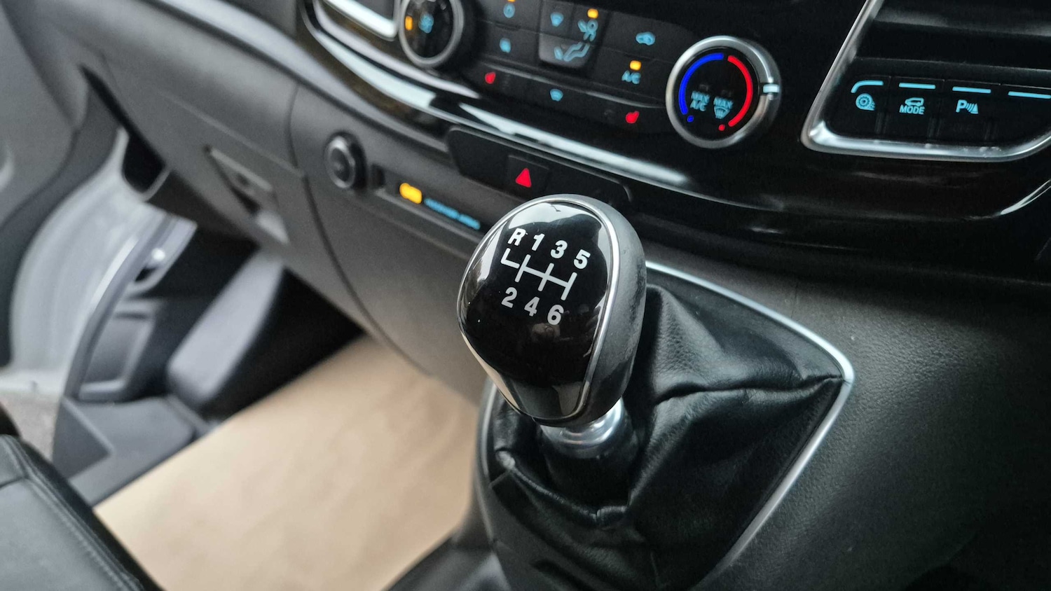 Used Ford Transit Custom 2019 for sale - 75699489: Photo 16