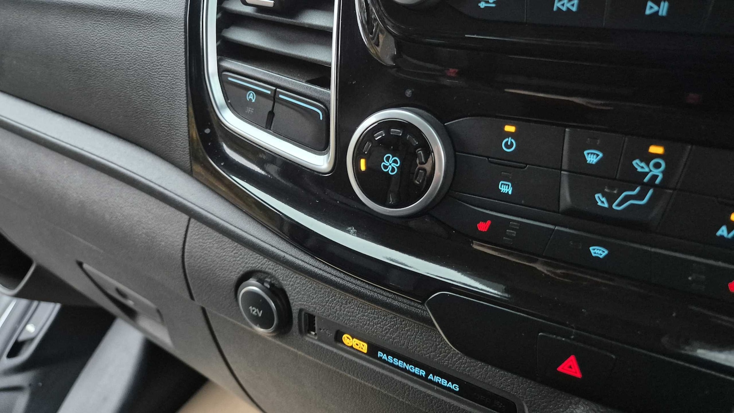 Used Ford Transit Custom 2019 for sale - 75699489: Photo 17