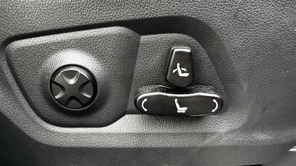 Used Ssangyong Rexton 2021 for sale - 76262321: Photo 17