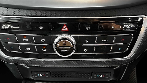 Used Ssangyong Rexton 2021 for sale - 76262321: Photo 24