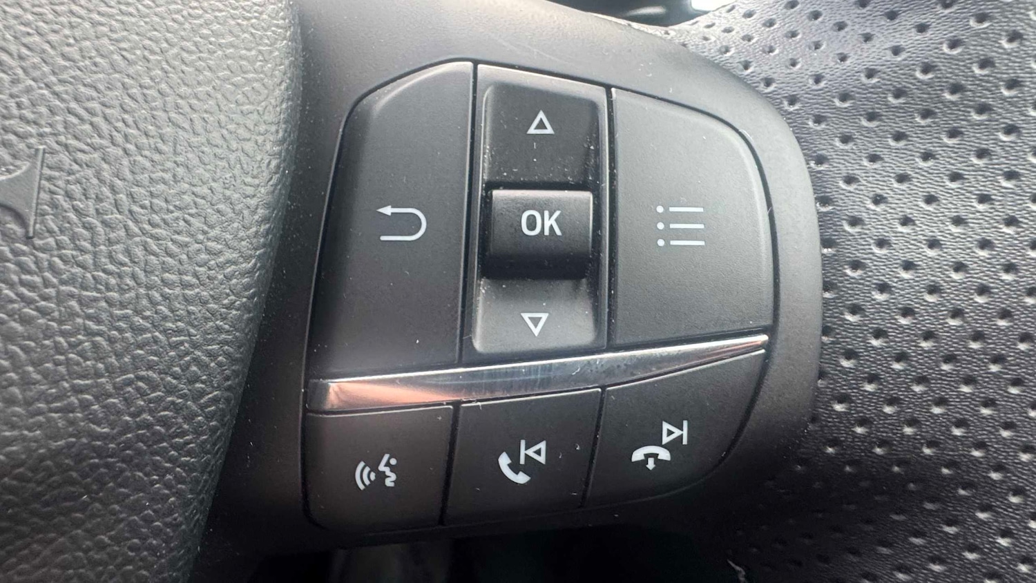 Used Ford Puma 2023 for sale - 76401326: Photo 32