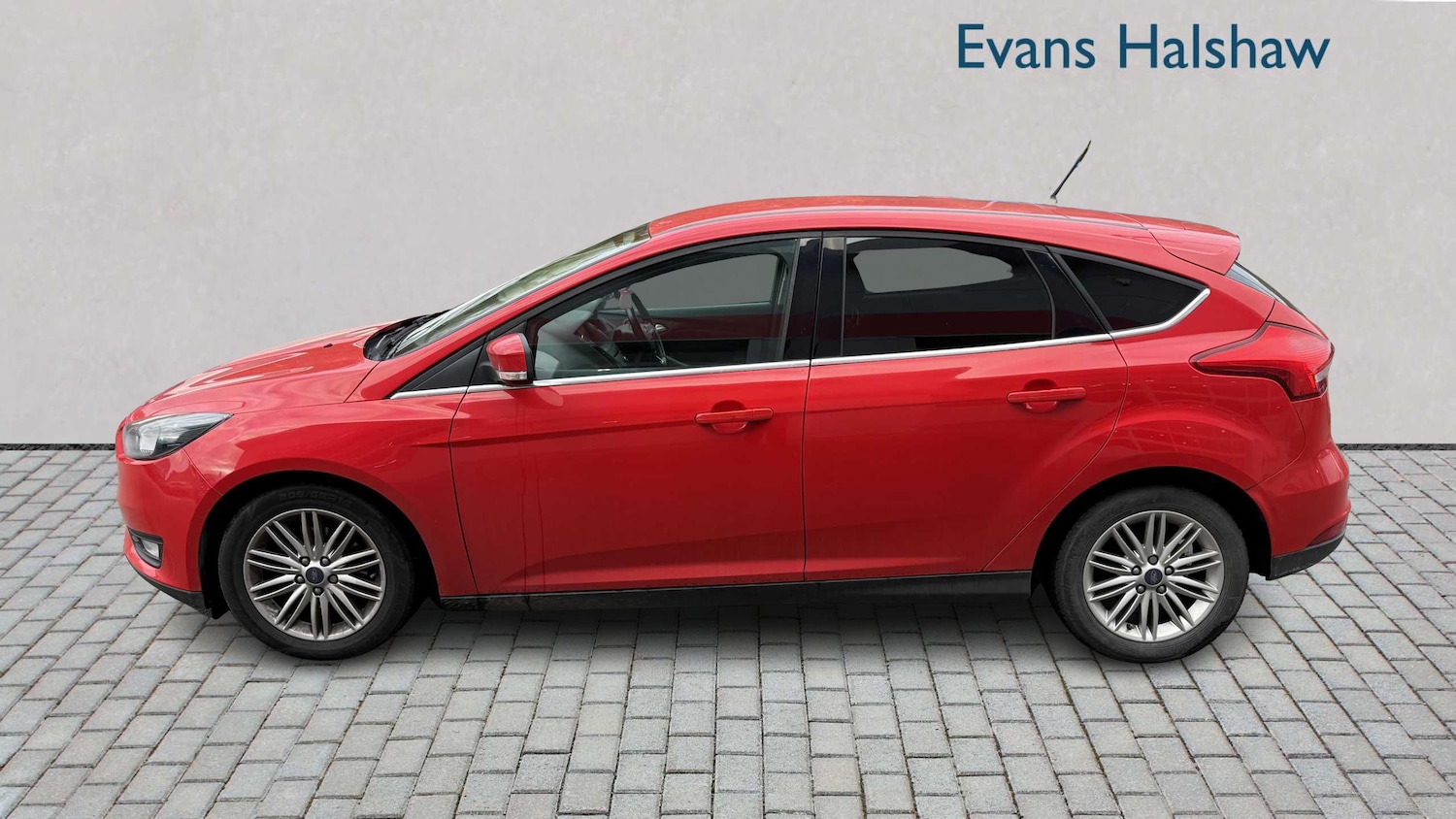 Used Ford Focus 2018 for sale - 76553267: Photo 4