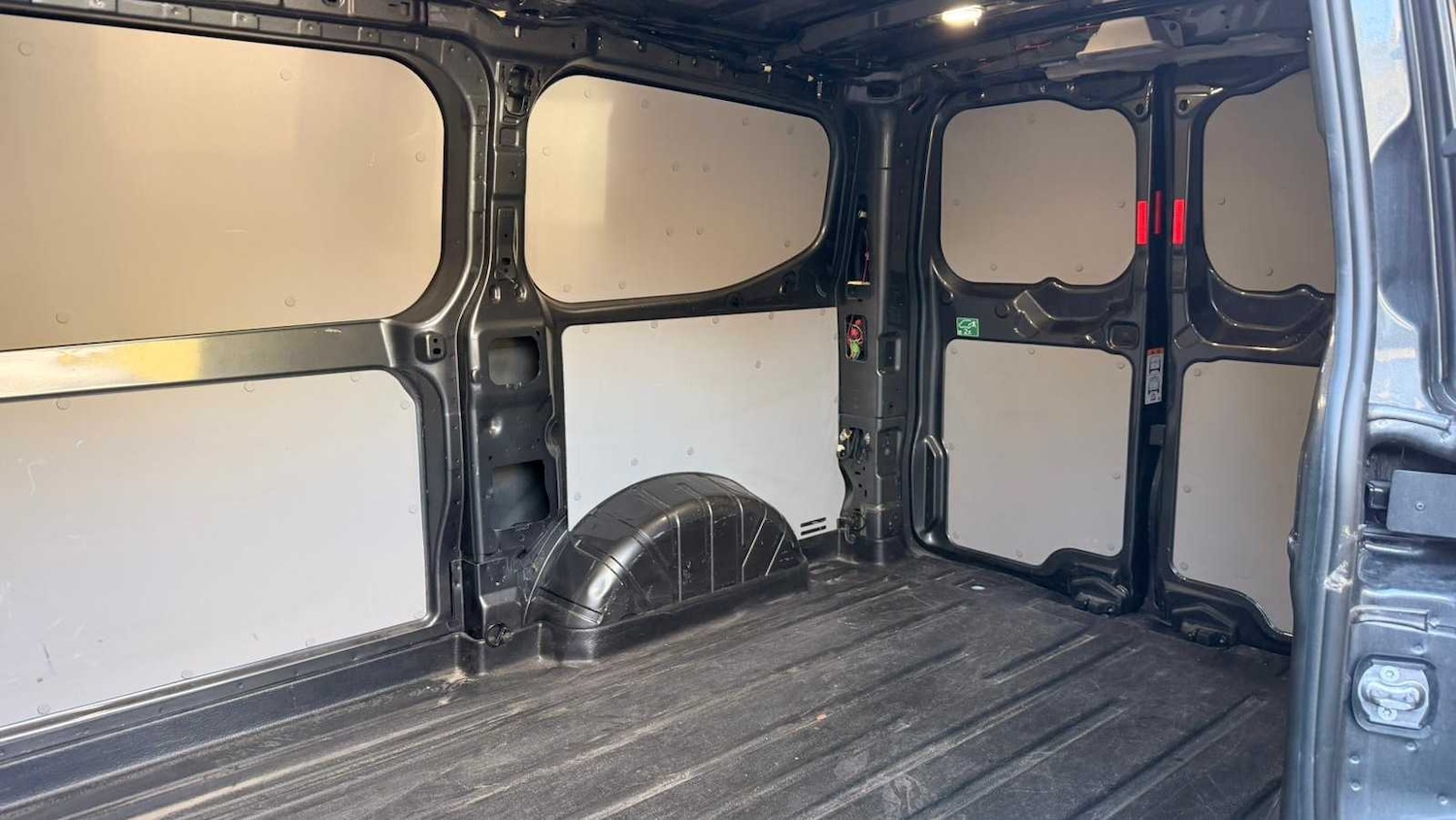 Used Ford Transit Custom 2024 for sale - 76401311: Photo 3