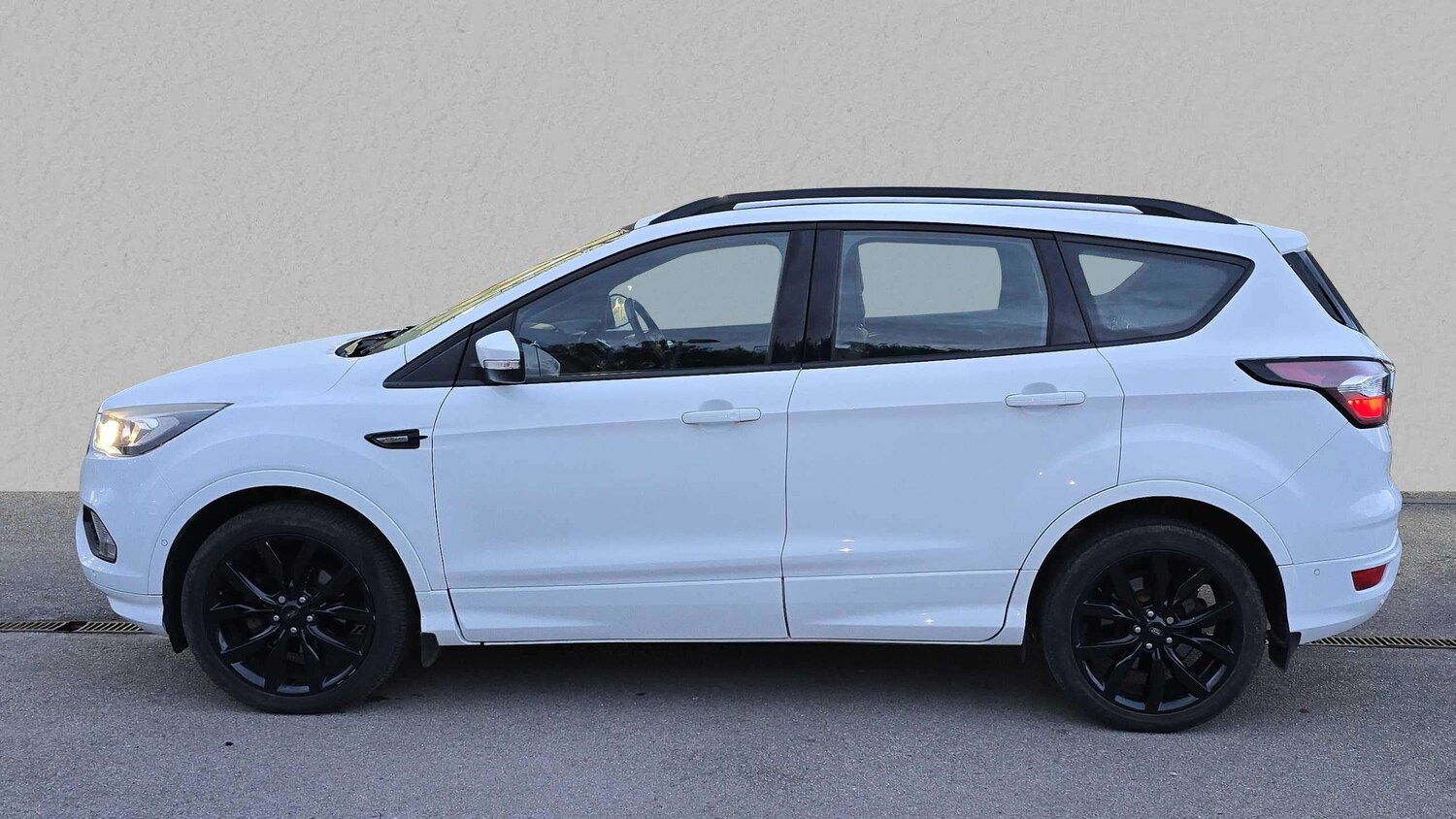 Used Ford Kuga 2018 for sale - 76015947: Photo 5