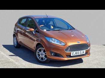 2015 - 1.25 82 Zetec 5dr
