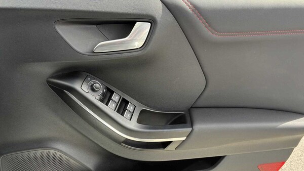 Used Ford Puma 2023 for sale - 75710983: Photo 30