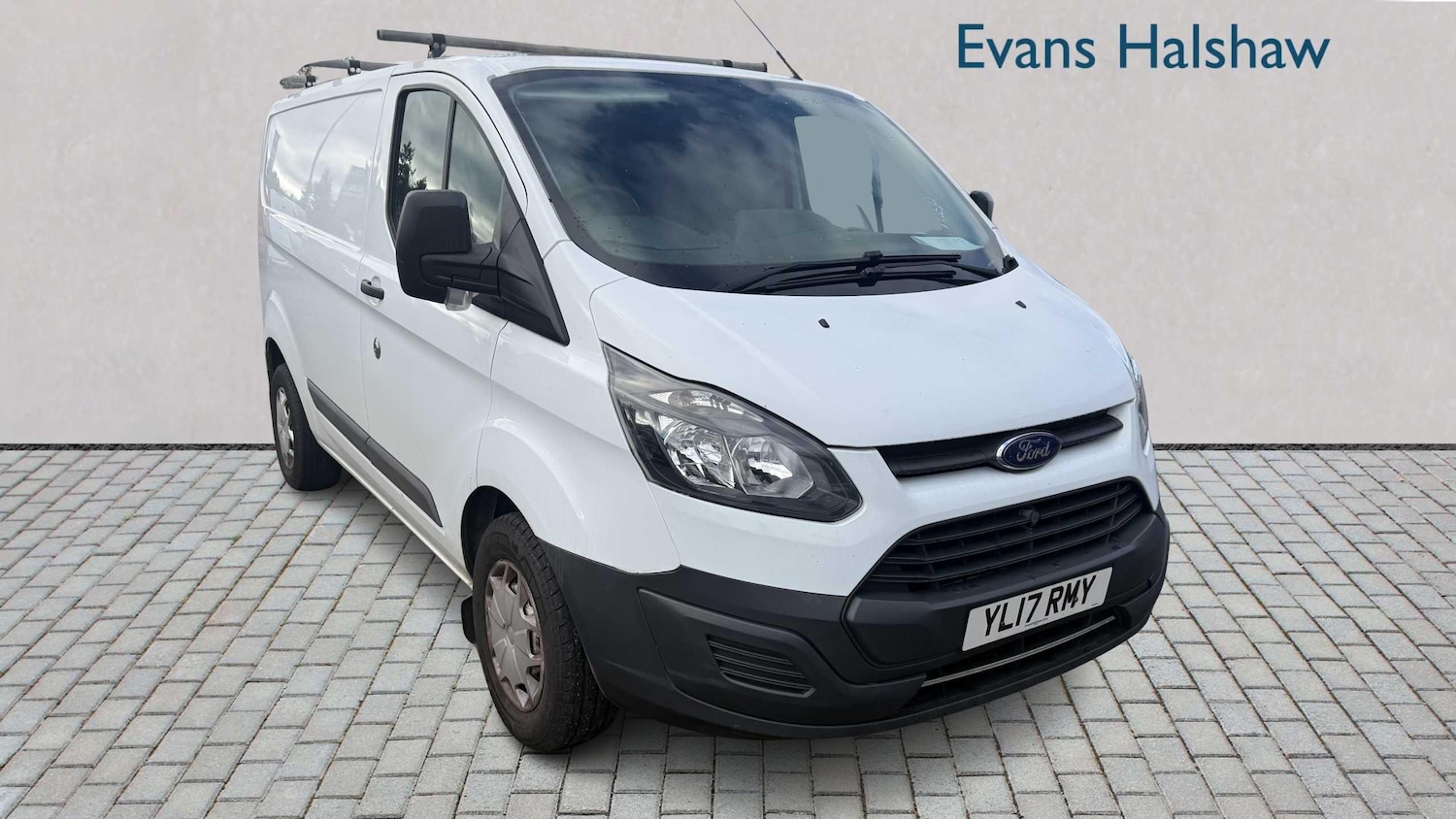 Used Ford Transit Custom 2017 for sale - 76390685: Photo 2