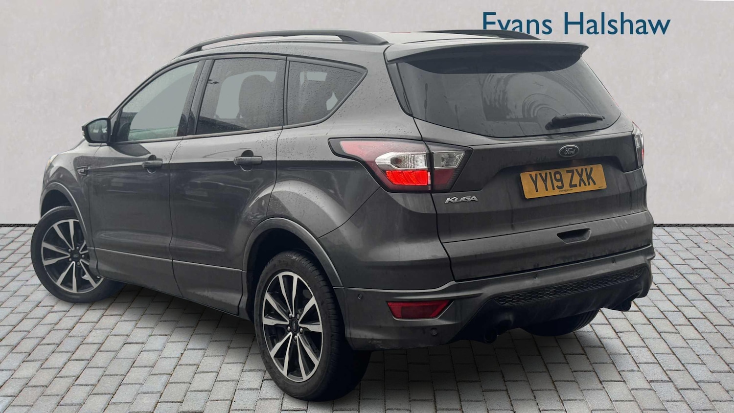 Used Ford Kuga 2019 for sale - 77333870: Photo 2
