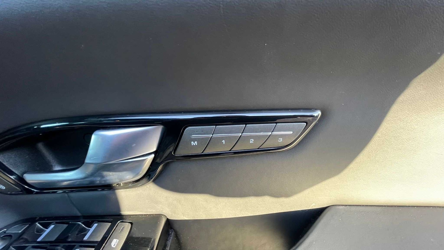 Used Land Rover Range Rover Evoque 2018 for sale - 77093424: Photo 11