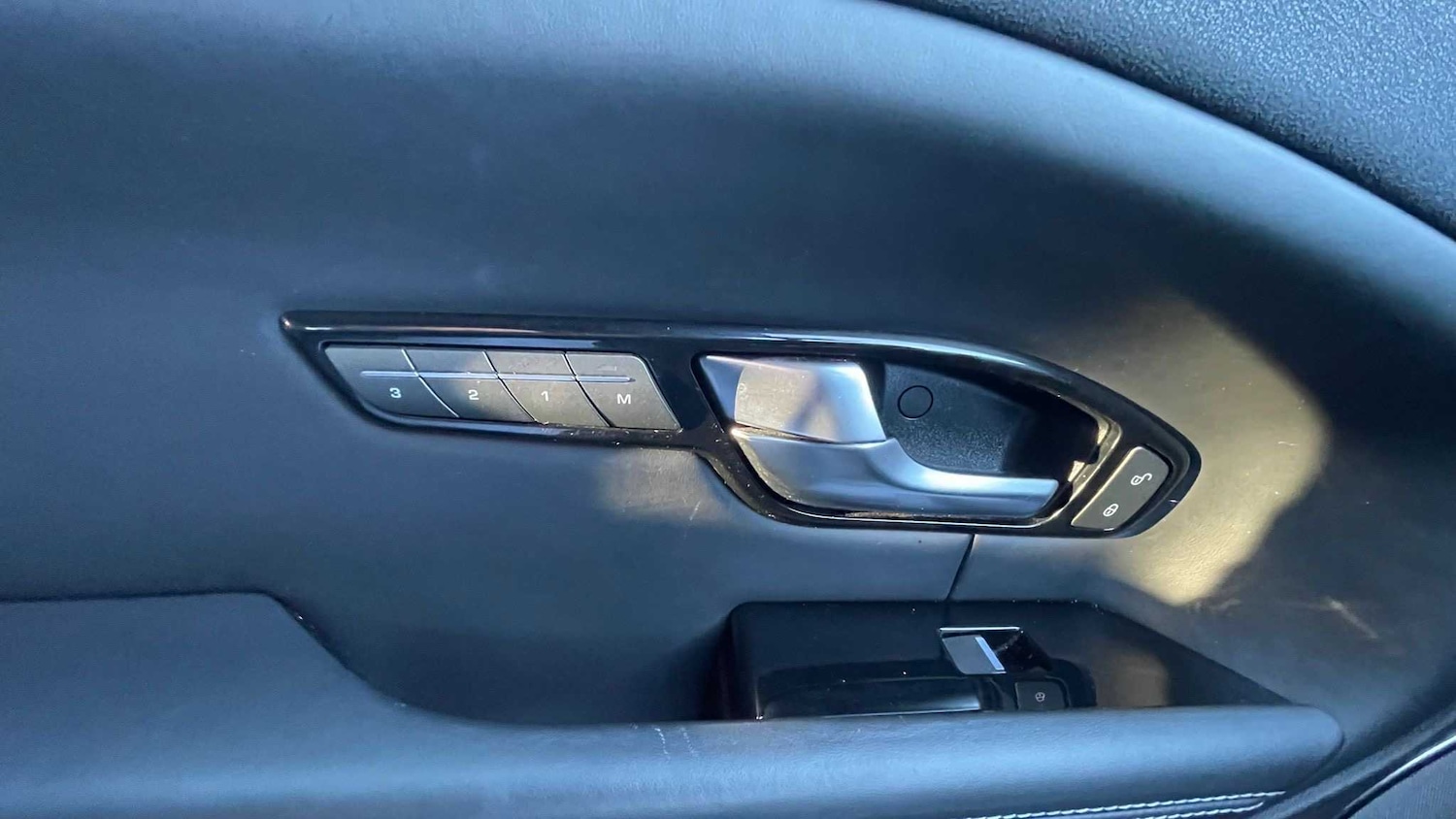 Used Land Rover Range Rover Evoque 2018 for sale - 77093424: Photo 30