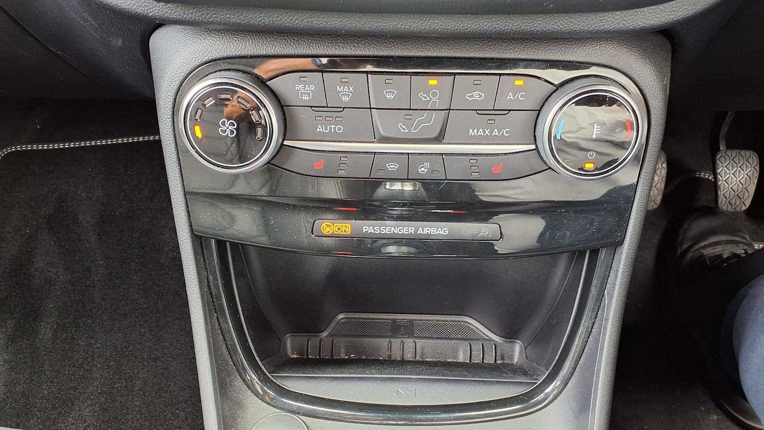 Vehicle 29