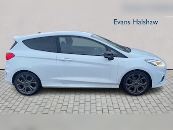 Used Ford Fiesta 2018 for sale - 76789338: Photo
