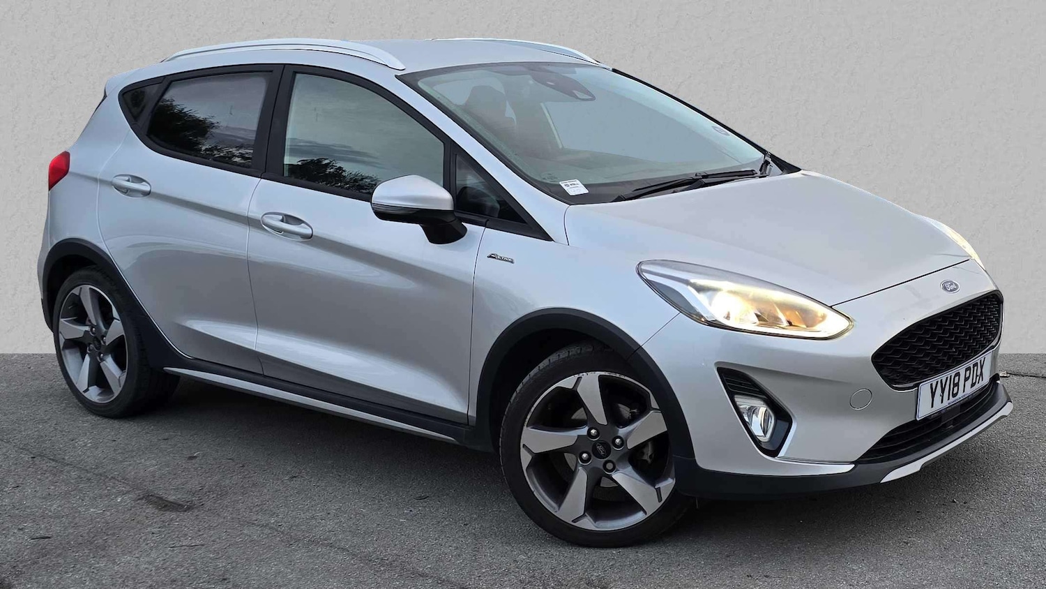 Used Ford Fiesta 2018 for sale - 76156315: Photo 1