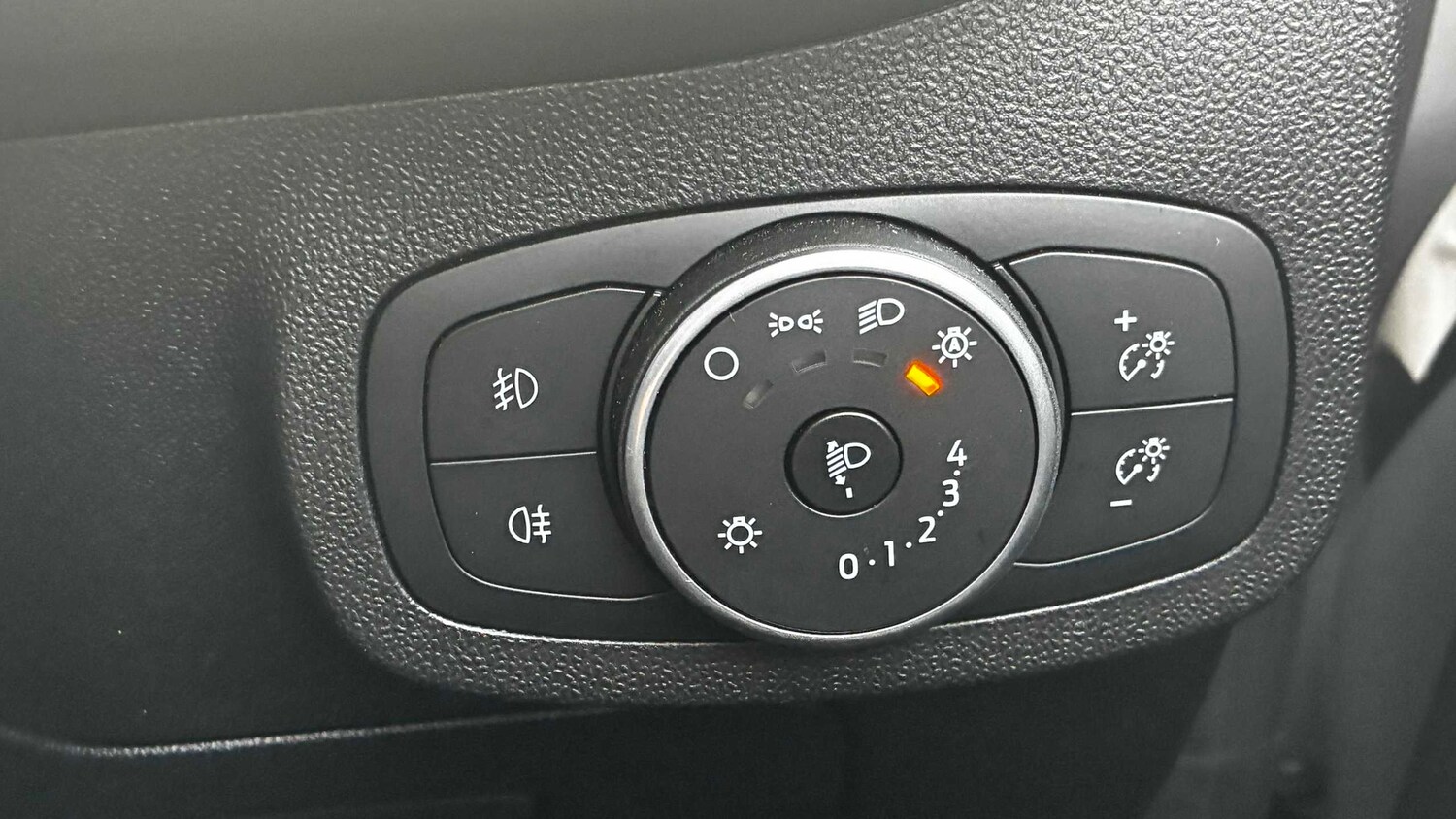 Used Ford Fiesta 2018 for sale - 76156315: Photo 29