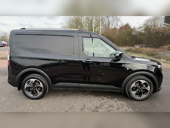 Used Ford Transit Courier 2024 for sale - 78507531: Photo