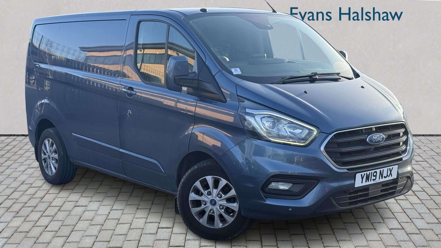 Used Ford Transit Custom 2019 for sale - 77972995: Photo 1