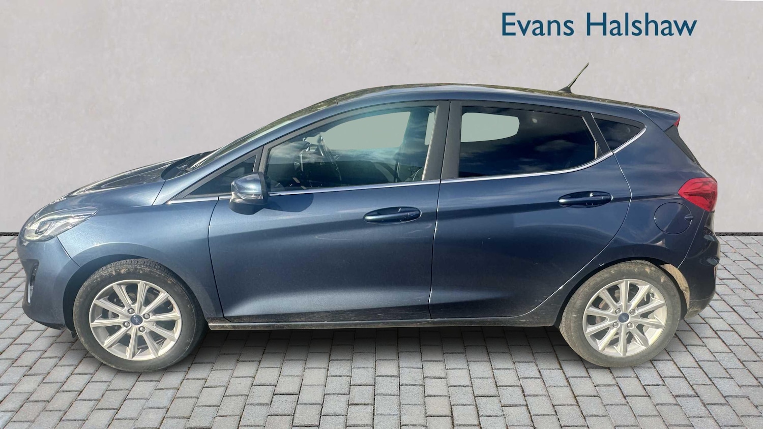 Used Ford Fiesta 2018 for sale - 76401240: Photo 4