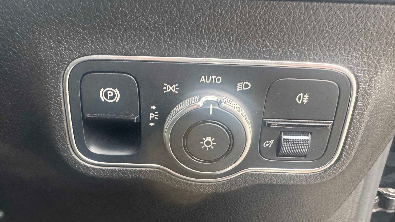 Used Mercedes-Benz GLB 2020 for sale - 77458571: Photo 23