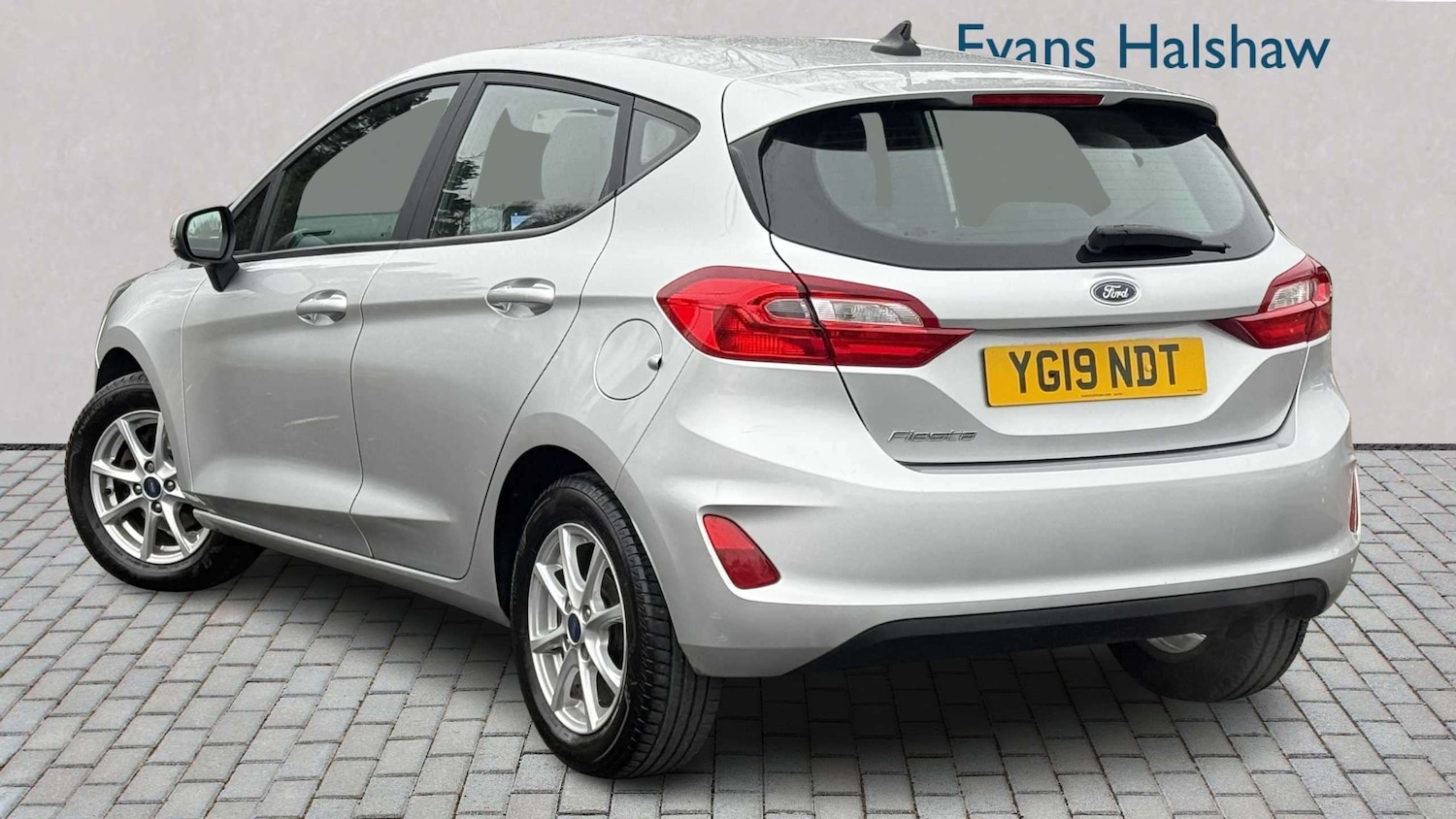 Used Ford Fiesta 2019 for sale - 77772049: Photo 2
