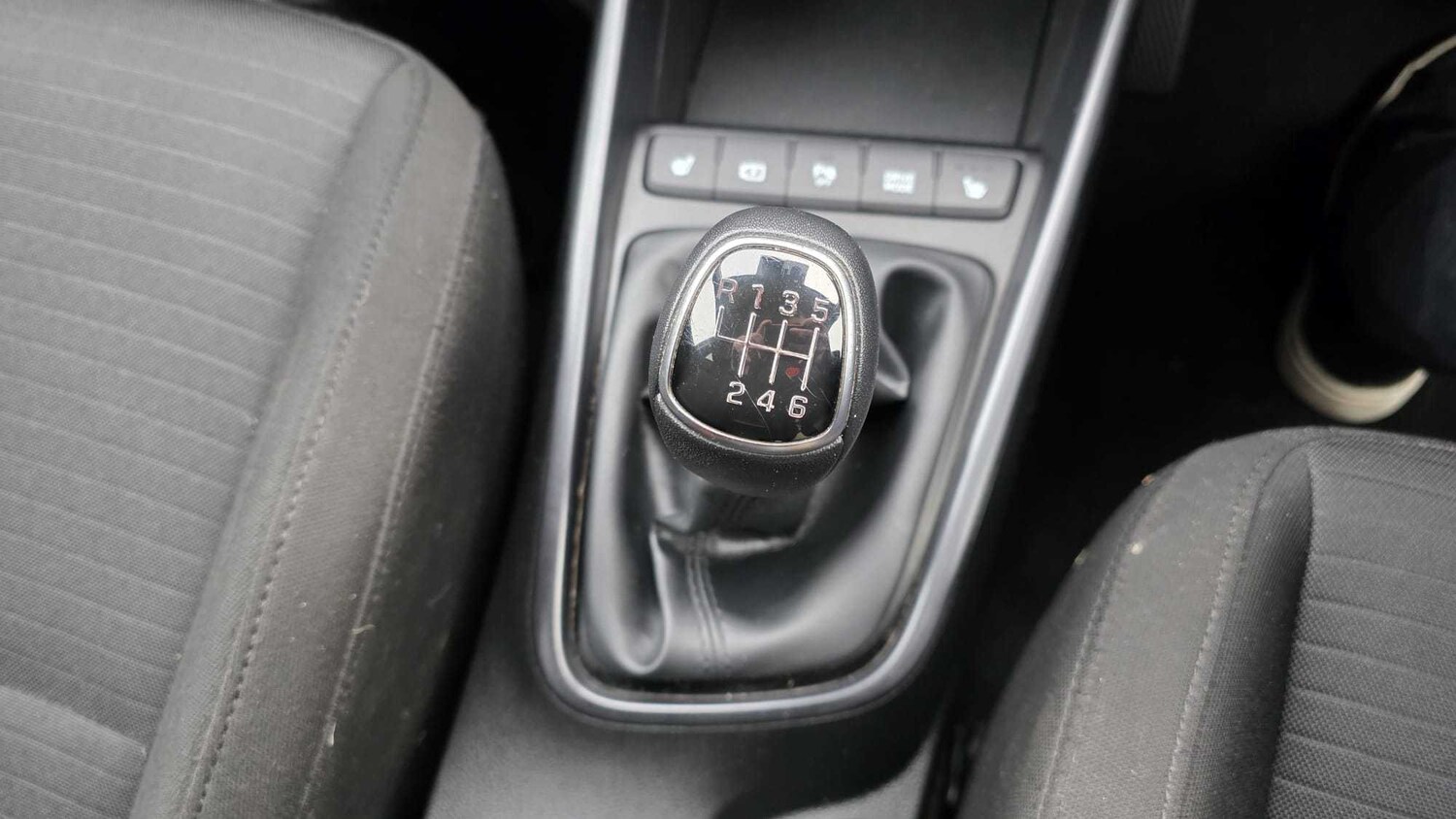 Used Hyundai i20 2022 for sale - 77894404: Photo 25