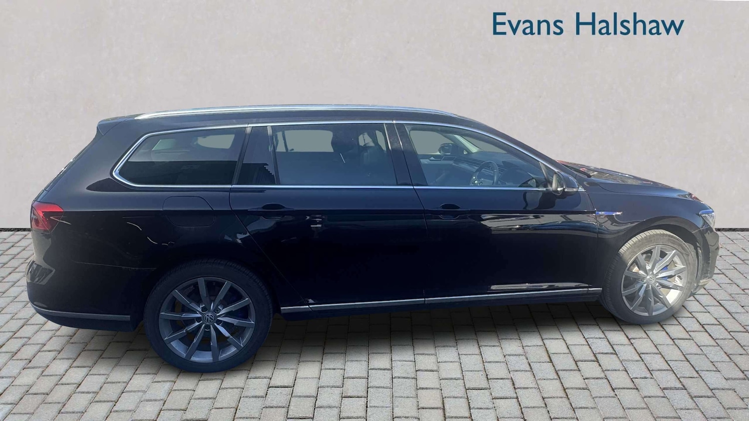 Used Volkswagen Passat 2017 for sale - 77961083: Photo 4