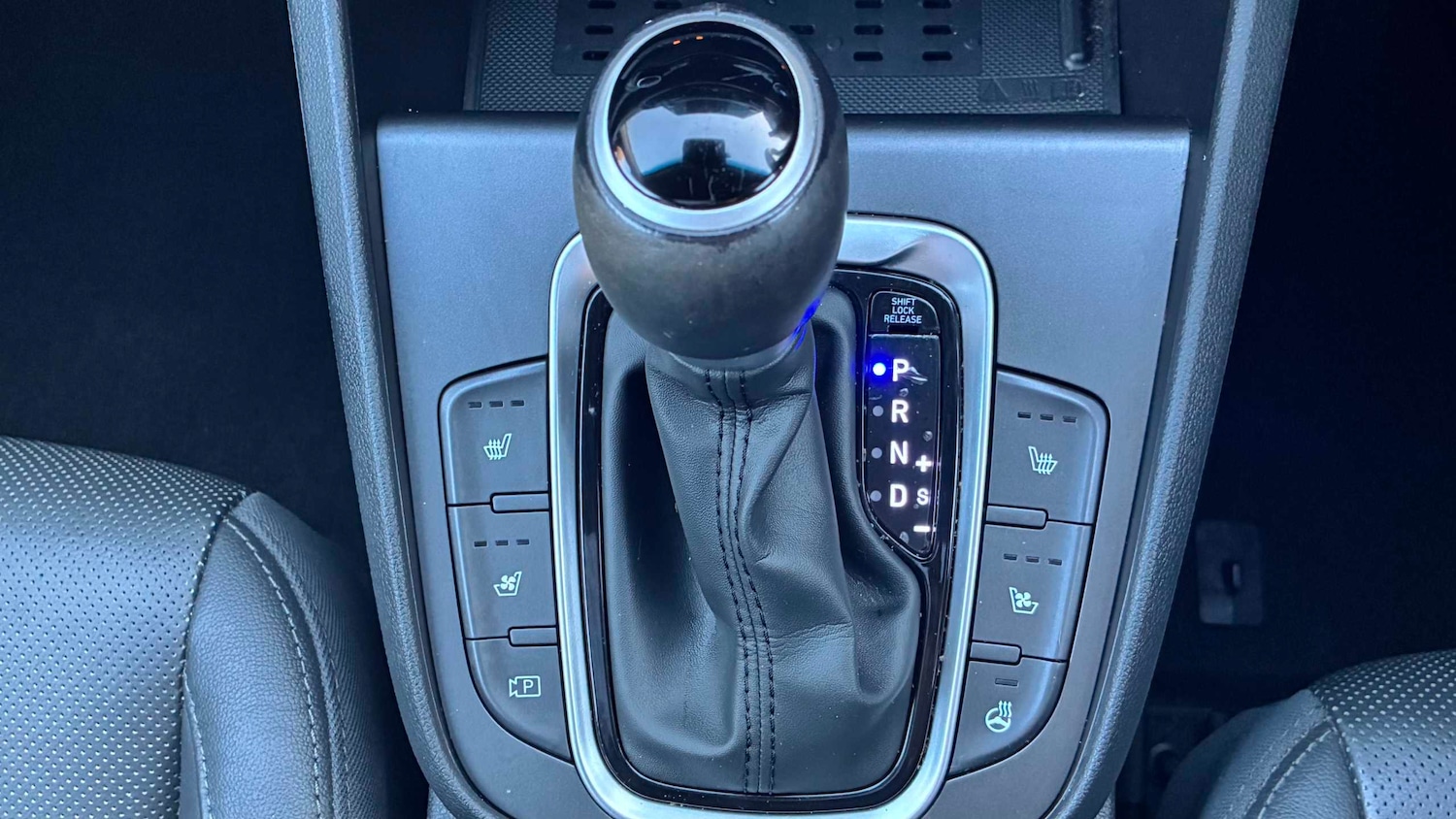 Used Hyundai KONA 2022 for sale - 77635000: Photo 24