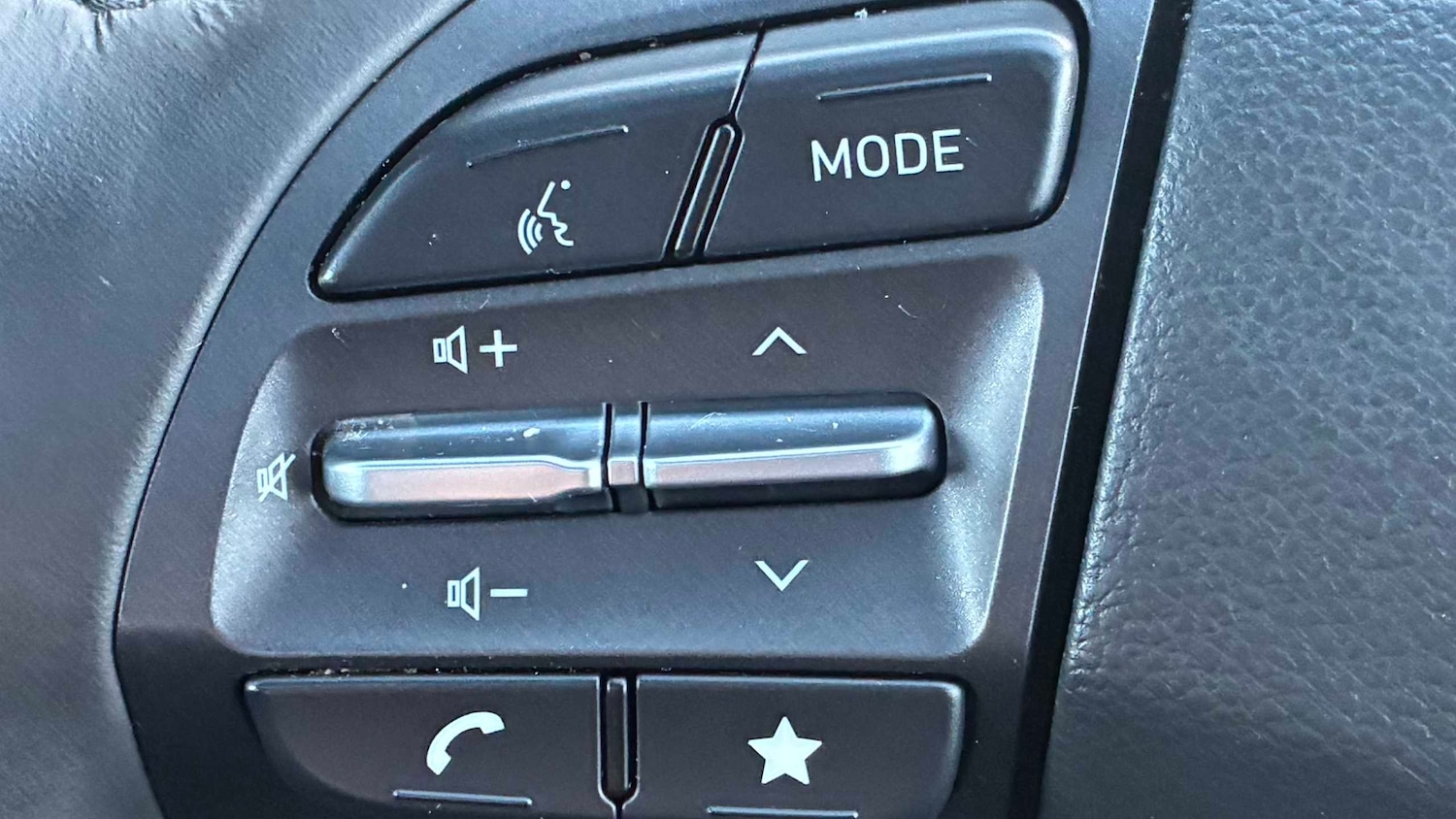 Used Hyundai KONA 2022 for sale - 77635000: Photo 30