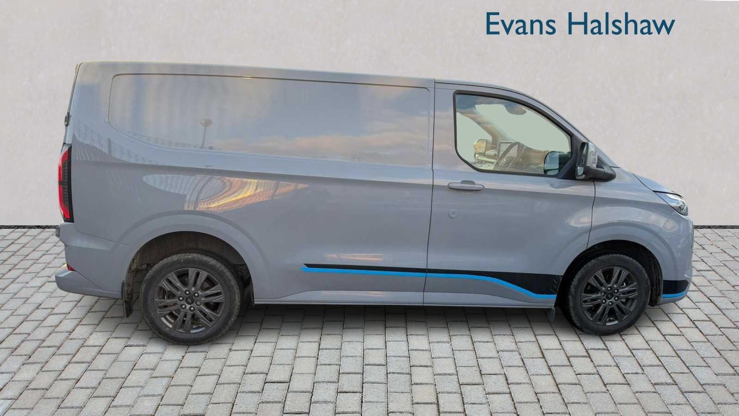 Used Ford Transit Custom 2025 for sale - 77270139: Photo 3