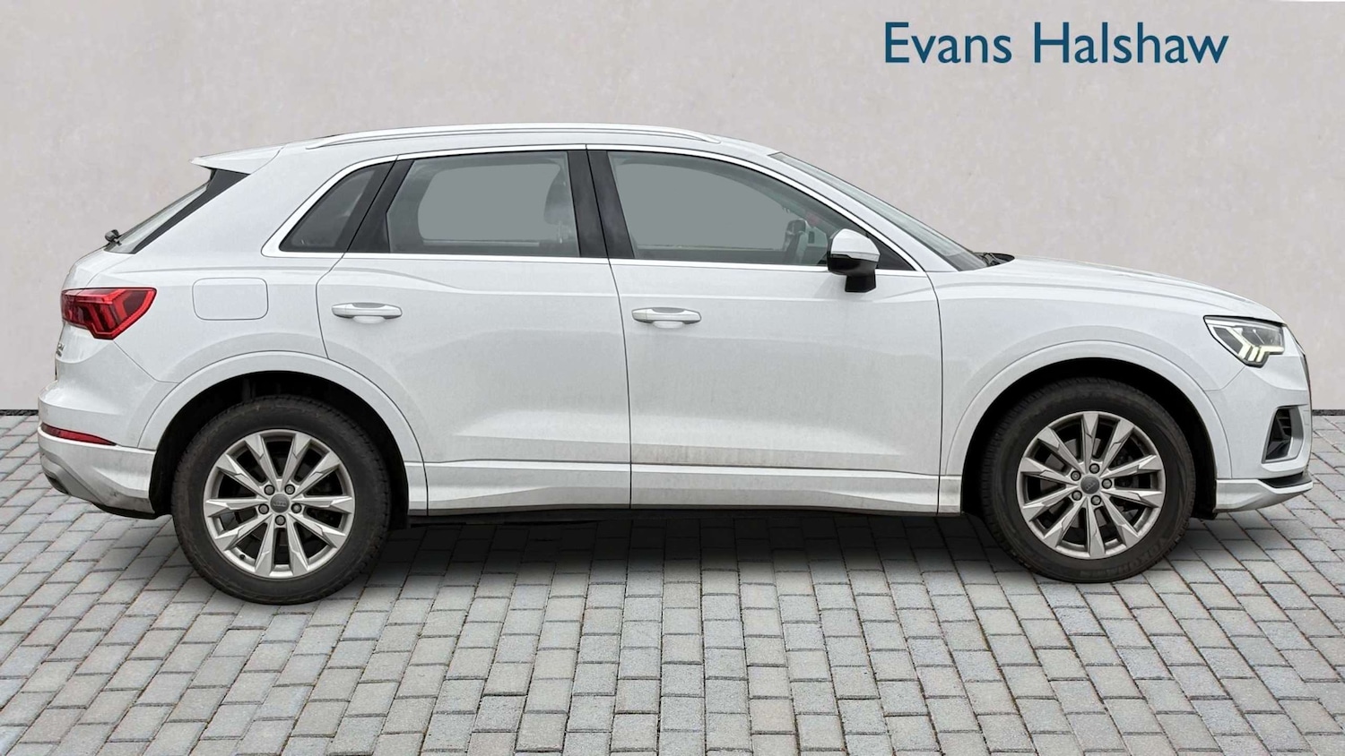 Used Audi Q3 2020 for sale - 77928463: Photo 4