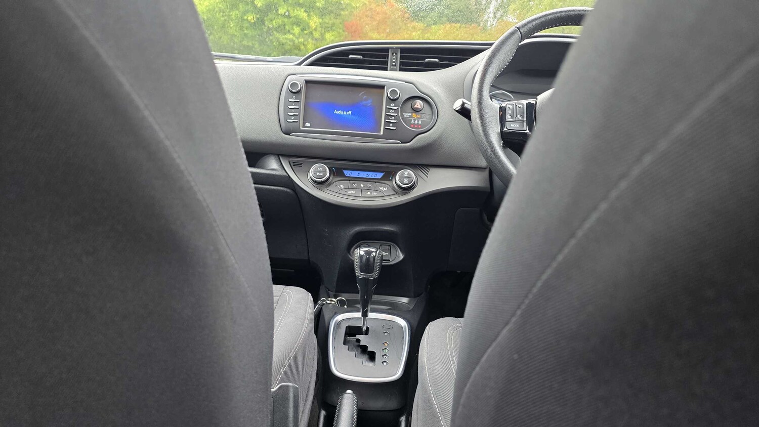 Used Toyota Yaris 2019 for sale - 76575995: Photo 14