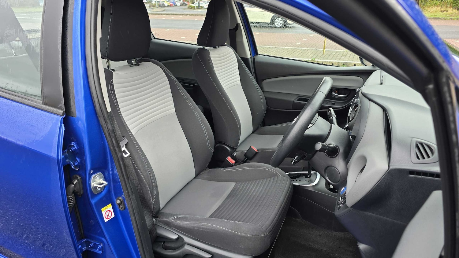 Used Toyota Yaris 2019 for sale - 76575995: Photo 16