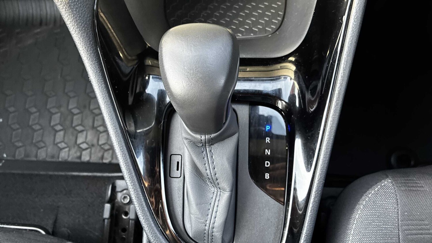 Used Toyota Yaris 2024 for sale - 76156066: Photo 18