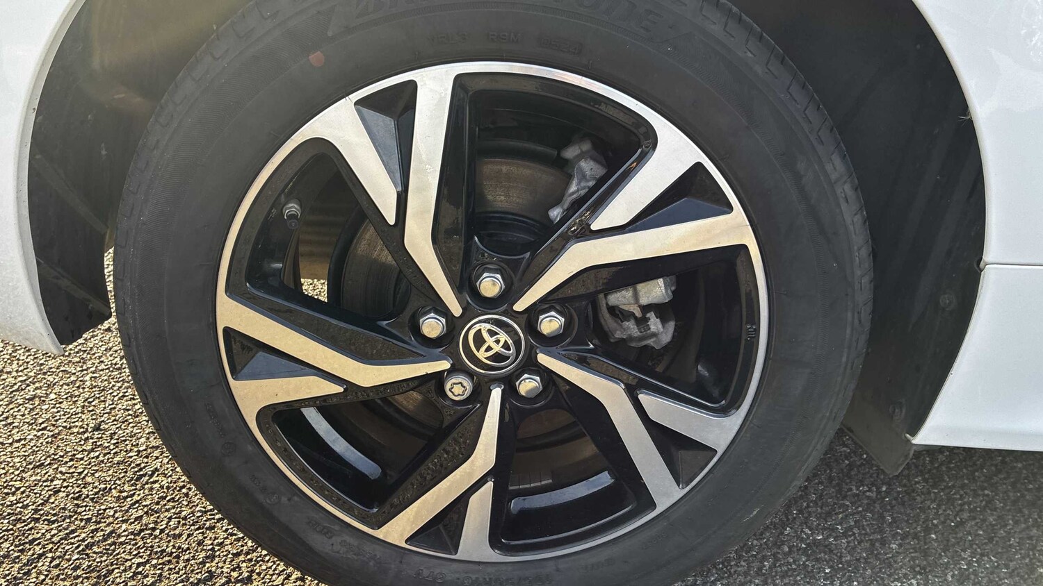 Used Toyota Yaris 2024 for sale - 76156066: Photo 25