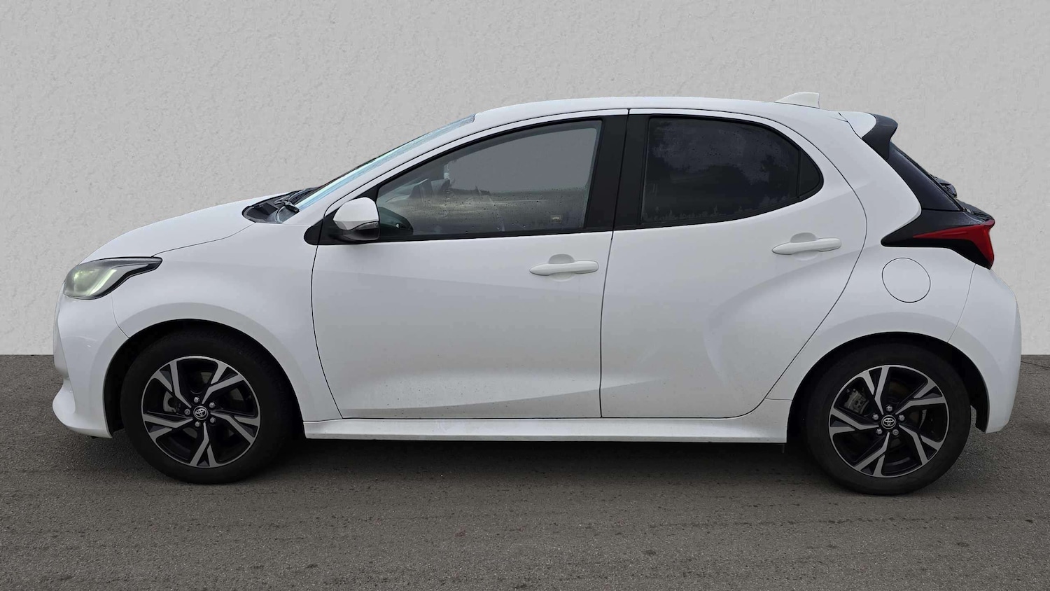 Used Toyota Yaris 2024 for sale - 76156066: Photo 5