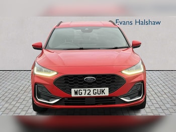 Used Ford Focus 2022 for sale - 76967899: Photo