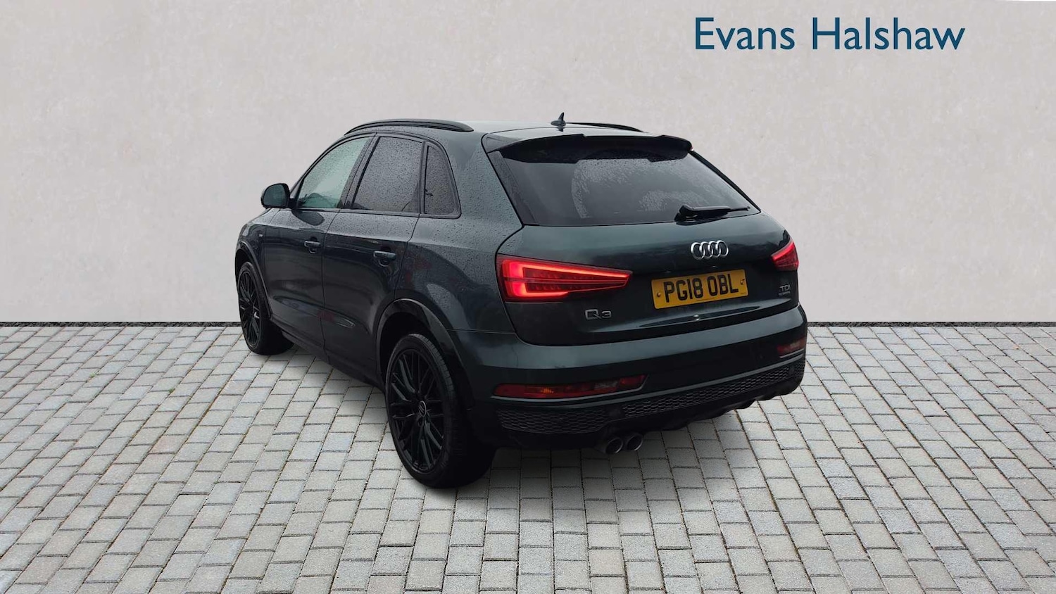 Used Audi Q3 2018 for sale - 77389946: Photo 2