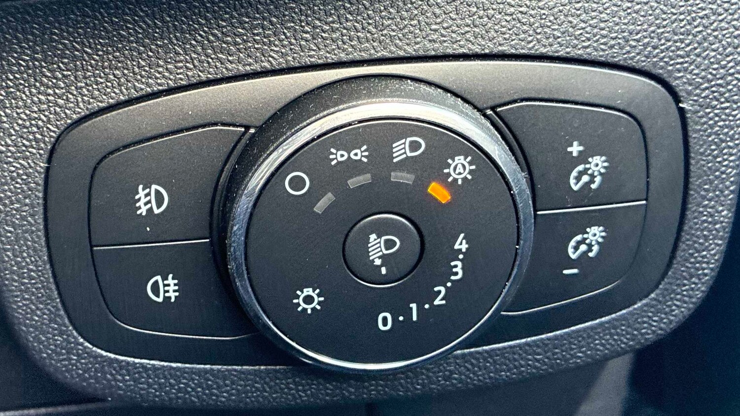 Used Ford Fiesta 2023 for sale - 78119102: Photo 26